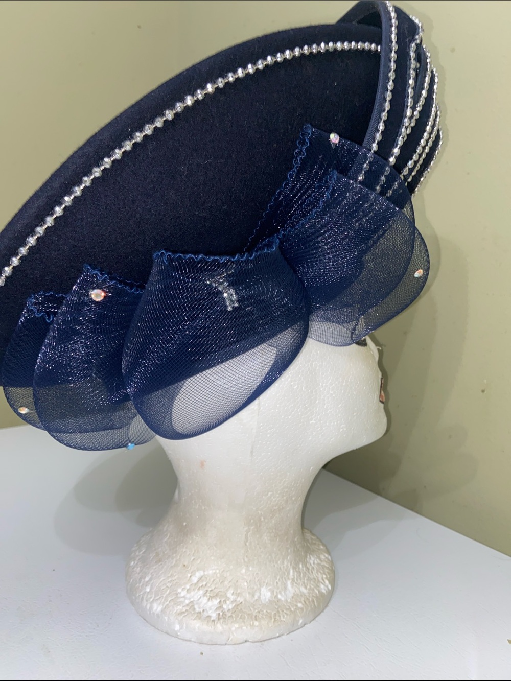 Beautiful Dress Hat / Church Hat by Sylvia - Picture 3 of 10